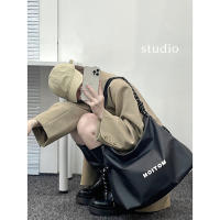 Bolso nuevo para mujer, bandolera de un solo hombro, gran capacidad, clase de estudiante universitario, bolso de mano de lona negro versátil informal - details 0
