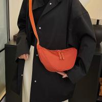 Bolso cruzado Hobo de nailon a la moda, bolso para las axilas, bolsos de un solo hombro, bolso de lona para ir al trabajo de estilo coreano, bolso de bola de masa Unisex - details 22