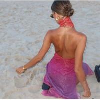 Vestido Halter sin Espalda de Colores Arcoíris Moda de Playa de Primavera 2025 para Mujeres - details 5