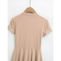 Vestido básico de manga corta de color sólido ajustado de estilo europeo y americano para mujer con cintura y cuello medio alto delgado Empalme de una palabra falda de swing grande - details 7