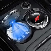 Un coche tipo un cubo de basura con luces LED, diseñado para el cenicero de iluminación creativa sin humo de Ford ST party EO Focus St Kuga - details 3