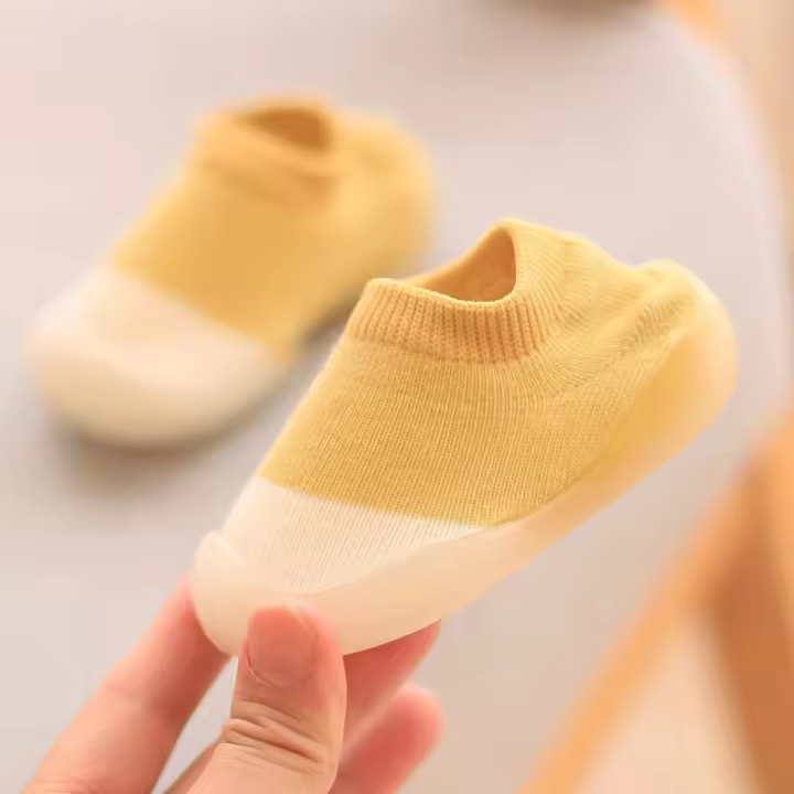 Calcetines de bebé a juego de colores para niños, zapatos bonitos para niños, muñeca de suela suave, zapatillas de piso para niños, bebés, niñas, primeros caminantes - 1