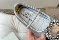 Zapatos de cuero con punta cuadrada para niñas, zapatillas de Ballet con diamantes de agua, suaves, estilo francés, novedad de verano, 2024 - details 13