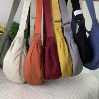 Bolso tipo dumpling de nailon para mujer con opciones de 6 colores, bolso de hombro tipo bandolera de gran capacidad - details 0