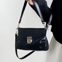 Bolso de hombro con textura de nube arrugada para mujer con correa ajustable y cierre metálico - Bolso cruzado versátil negro elegante para uso diario, 23x14x7cm, bolso cruzado lindo, bolso informal, accesorio elegante, detalles elegantes - details 3