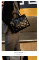 Bolso para mujer con letras de diamantes de lujo de marca Hong Kong2025Nueva moda de alto grado de un hombro bolsa de axilas - details 5