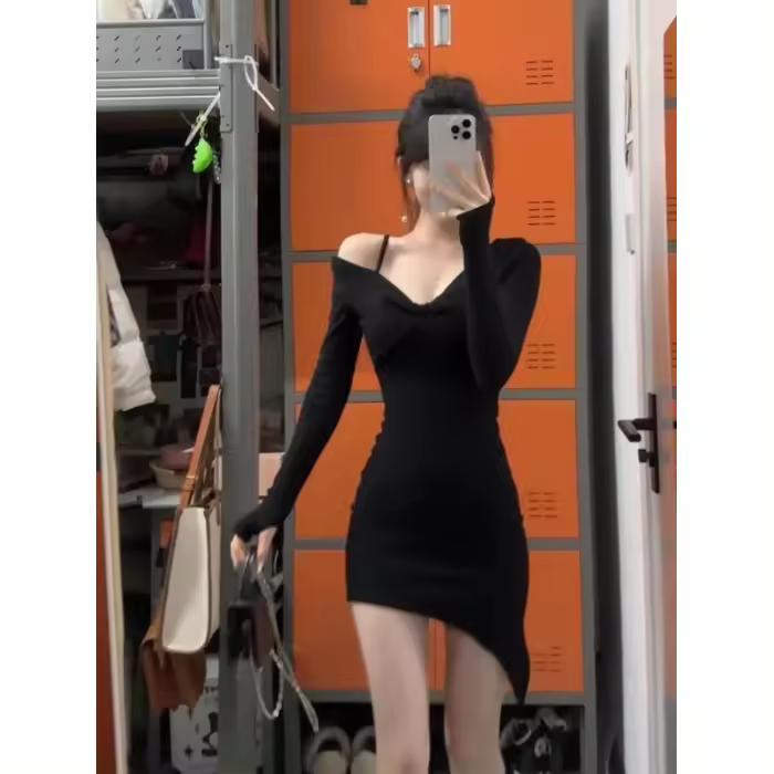 Hot Girl Black Pure Desire Vestido irregular de manga larga Nuevo temperamento de otoño e invierno Falda corta con control de cintura Slim Fit Base de aspecto delgado - 1