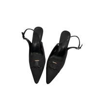 Temperamento francés bolsa cabeza sandalias nueva trasera stiletto vacío tacones altos socialite cabeza puntiaguda boca poco profunda zapatos individuales - details 17