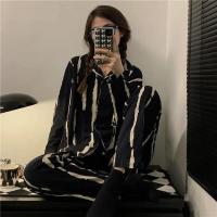 Pijama de Par de Verano-Otoño Cómodo y Suelto para Hombres y Mujeres Viste a La Moda fuera del Hogar - details 14