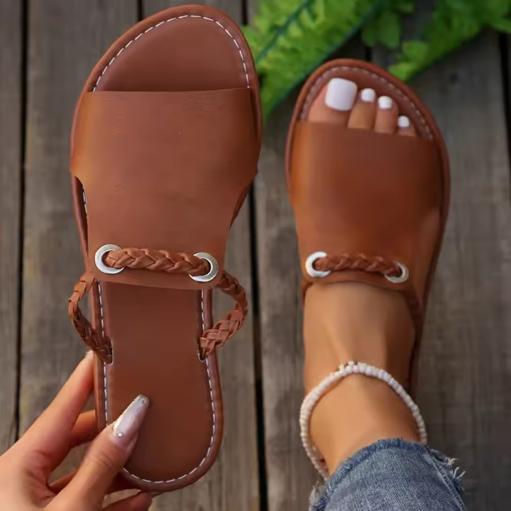 Chanclas de cuero para mujer, Sandalias planas a la moda de marca de verano, sandalias de diseñador, talla grande 43, nuevas - 1