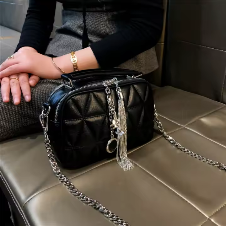 Marca Hong Kong2025Bolso de mano de lujo para mujer, bolso cuadrado pequeño de artículos genuinos de rombo, bolso de mano a juego de estilo occidental Premium - 1