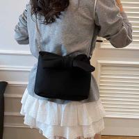 Bolso de mano versátil y creativo con lazo para mujer, bolso de mano de Color rosa de estilo coreano, bolso de hombro dulce de gran capacidad rojo para uso diario - details 12