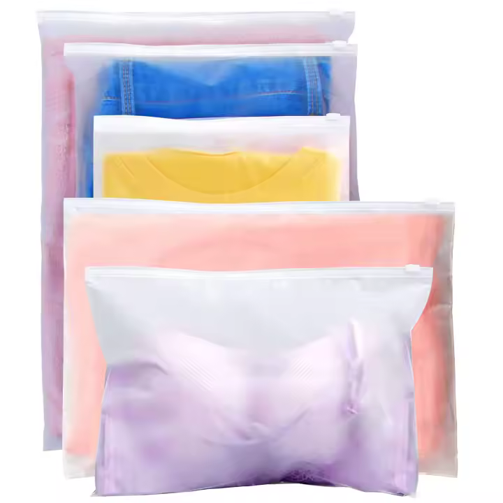 Organizador de Viaje de Plástico Transparente y Reutilizable 30 Piezas con Bolsas de Almacenamiento para Maletas, Zapatos, Cosméticos 5 Tamaños Disponibles - 1