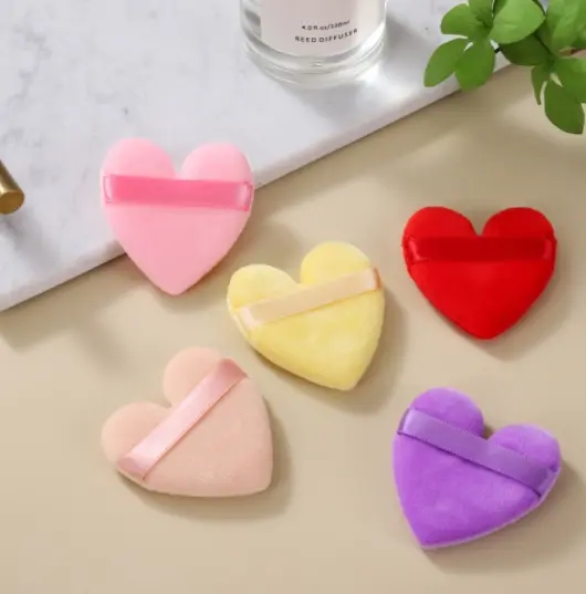 Polvo en forma de corazón pequeño Ultra suave de cristal, polvo seco de pelo corto para la piel, polvo en forma de corazón, esponja para polvo - 1