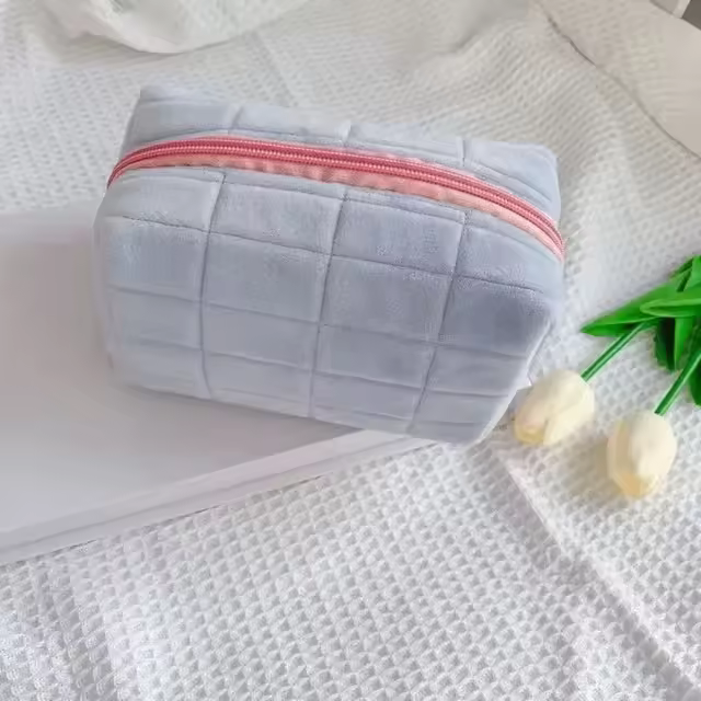 Bolsa de Maquillaje de Peluche Portátil Color Sólido, Cierre de Cremallera, Bolsa de Higiene Personal, Bolsa de Almacenamiento de Belleza para Viajes - 1