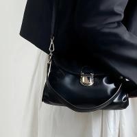 Bolso de hombro con textura de nube arrugada para mujer con correa ajustable y cierre metálico - Bolso cruzado versátil negro elegante para uso diario, 23x14x7cm, bolso cruzado lindo, bolso informal, accesorio elegante, detalles elegantes - details 5
