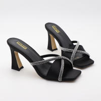 Sandalias sencillas con tacones de aguja y diamantes de imitación con punta cuadrada para uso exterior - details 2