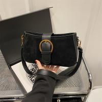 Bolso bandolera ligero para mujer con correa ajustable - Bolso cuadrado pequeño, cierre a presión, disponible en beige/tan/rojo/negro - Uso diario y formal, regalo perfecto para ella, bolso bandolera, bolso moderno y elegante, herrajes dorados, accesorio - details 12