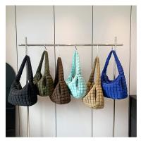 Bolso de hombro tipo bandolera con diseño de nubes plisadas para mujer, bolso de mano de gran capacidad con doble cara y doble tirón - details 19