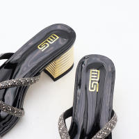 Sandalias de tacón con tira fina y strass - details 6