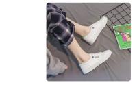 Zapatillas deportivas de tenis blancas para mujer, zapatillas deportivas informales para correr, mocasines de tendencia, monopatín de cuero para verano - details 13