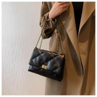 Bolso de cadena de moda con diseño de nicho para mujer 2025 Nuevo bolso cruzado de moda de primavera/verano Bolso cuadrado pequeño de un solo hombro con textura de alta calidad - details 10