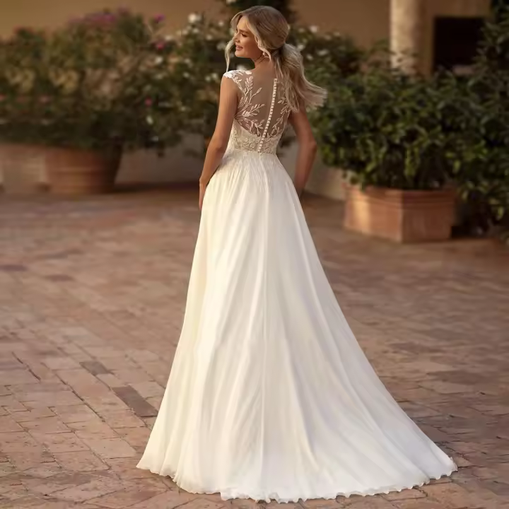 Elegante Vestido de Novia de Encaje Francés Estilo de Bosque Foto Tomada al Aire Libre - 1