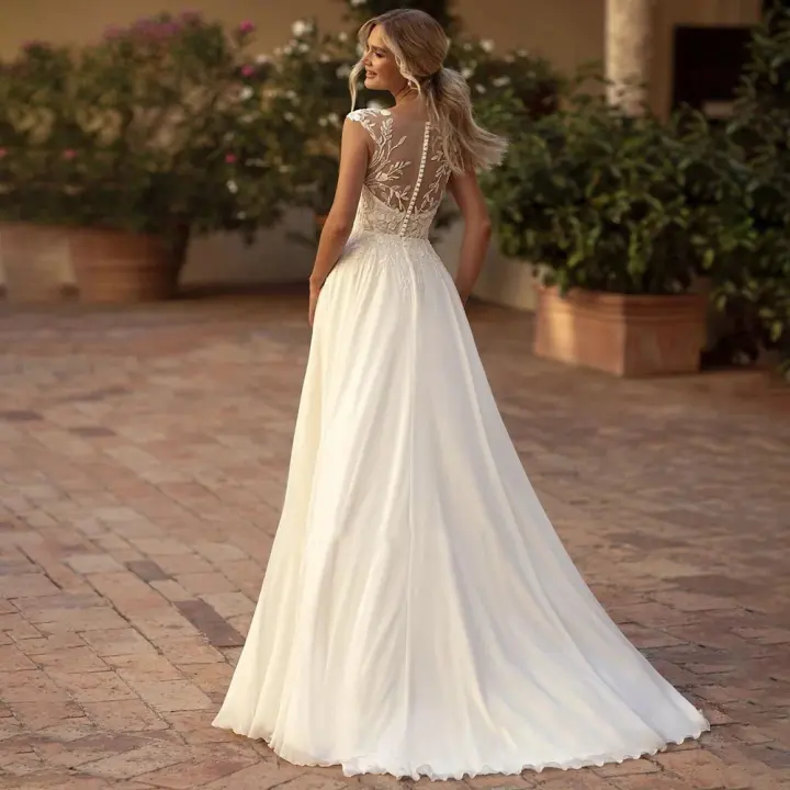 Elegante Vestido de Novia de Encaje Francés Estilo de Bosque Foto Tomada al Aire Libre - 1