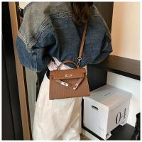 2025 Nueva Marea Retro Moda Pequeño Cuadrado Moda Hombro Bolsa Crossbody - details 7