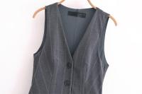 Elegante verano plisado SS para mujer, sin mangas, cuello en V, bolsillos, rayas grises - details 1