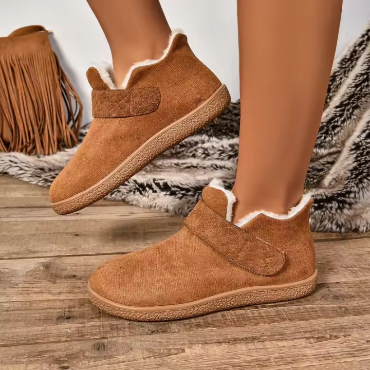 Zapatos planos de algodón gruesos de terciopelo para mujer, calzado informal cálido de algodón, talla grande, novedad de invierno de 2024 - 1