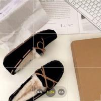 Botas clásicas de lana de invierno integradas en piel de oveja y piel. - details 8