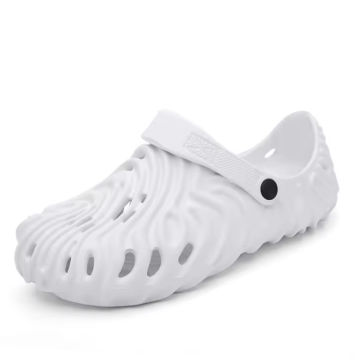Sandalias de gran tamaño 2025 para hombre, nuevas sandalias de verano con agujeros de coco para hombre, sandalias para pareja, zapatillas de playa. - 1