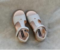Sandalias de cuero genuino para niñas, bonitos zapatos escolares de cuero vacuno suave con dedos abiertos y corazón, zapatos de jardín para bebés, sandalias para niños - details 12