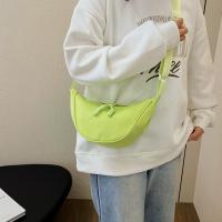 Bolso cruzado Hobo de nailon a la moda, bolso para las axilas, bolsos de un solo hombro, bolso de lona para ir al trabajo de estilo coreano, bolso de bola de masa Unisex - details 3