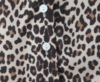 YENKYE-Vestido corto de verano con estampado de leopardo para mujer, minivestido Vintage de manga abombada con lazo y escote en V, 2025 - details 4