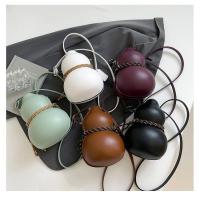 Mochila para mujer, nuevo estilo, personalidad, moda, un solo hombro, bolso cruzado Simple, bolso pequeño, salida de celebridades de Internet - details 8