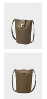 Bolso bandolera pequeño de cuero de primera calidad, estilo cubo vertical casual para teléfono móvil - details 5
