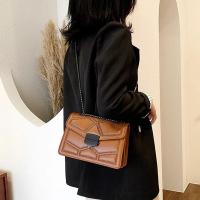 Bolso de hombro Retro con cadena y remaches para mujer, bandolera cuadrada pequeña a la moda de cuero PU con tapa, bolso de diseñador - details 10