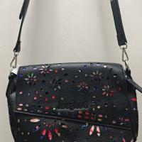 Desigual Lady Casual Diseño con espalda abierta Bolso bandolera de un solo hombro moderno y versátil (tamaño: 27*12.6*18) - details 1