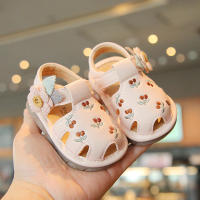 Sandalias huecas de verano para niños pequeños, zapatos transpirables de suela suave para niña, bolsa para la cabeza de princesa - details 2