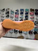 Uñas largas y rotas de caña alta para hombres Zapatos de fútbol de entrenamiento profesional de césped para adultos - details 3