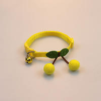 Collar de Mascotas de Peluche Accesorio de Cuello con Campana de Cereza para Perros y Gatos - details 11