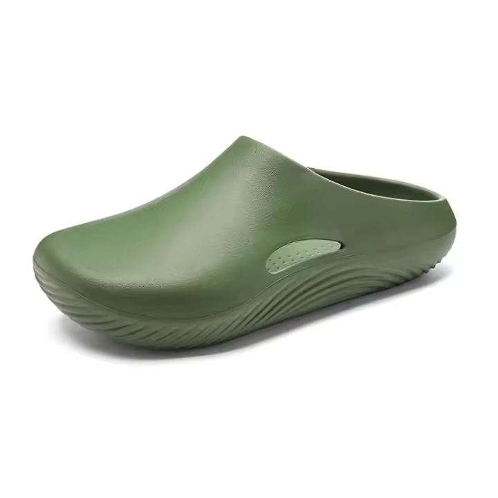 Zapatos Baotou con agujeros para hombre, de talla grande, tipo chanclas, con suela gruesa, para pisar la mierda, zapatillas de baño - 1