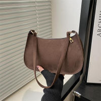 Bolso Hobo pequeño con textura roja para mujer, bandolera de un solo hombro, a la moda - details 3