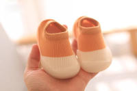 Calcetines de bebé a juego de colores para niños, zapatos bonitos para niños, muñeca de suela suave, zapatillas de piso para niños, bebés, niñas, primeros caminantes - details 4