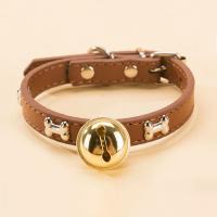 Cadena de campana dorada para perro, Collar de campana con estampado de pata de gato de PU, anillo de cuello de perro de aleación ajustable con campana, Collar de fiesta para perro - details 1