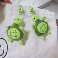 Llavero de peluche de tortuga de dibujos animados divertidos, juguetes suaves, etiqueta de nombre de bolsa, broche de tortuga de peluche, colgante de llave de coche - details 4