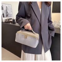 Bolsa de Cosméticos de Alta Calidad Manejable, Grande Capacidad, Diseño de Moda para Mujeres - details 11