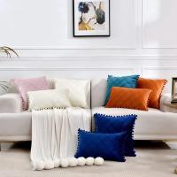 Fundas de Almohada Decorativas de Granja Boho Cujones de Terciopelo a Cuadros con Pom-poms - details 1